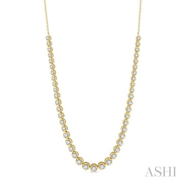 3 Ctw Round Cut Diamond Illusion Necklace in 14K Yellow Gold